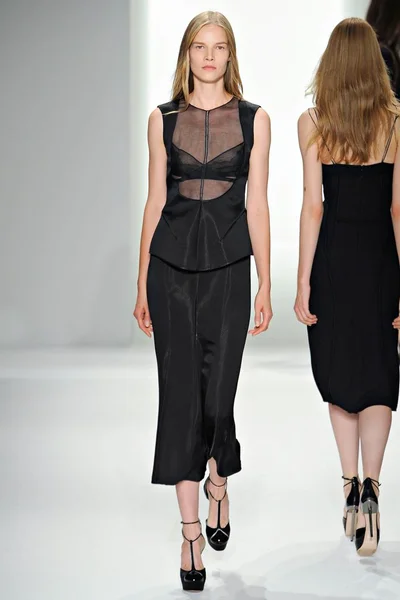 Look 26